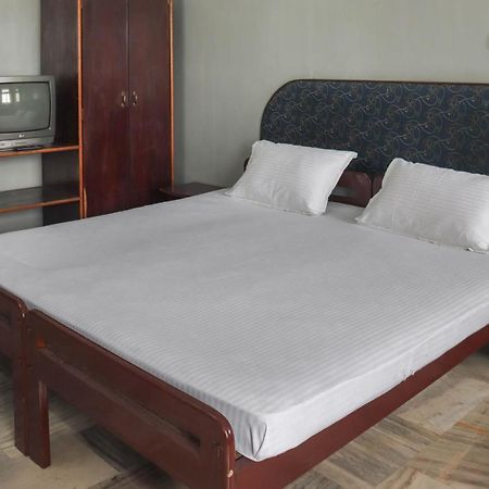 Spot On 49477 Hotel Galaxy Dimāpur Esterno foto